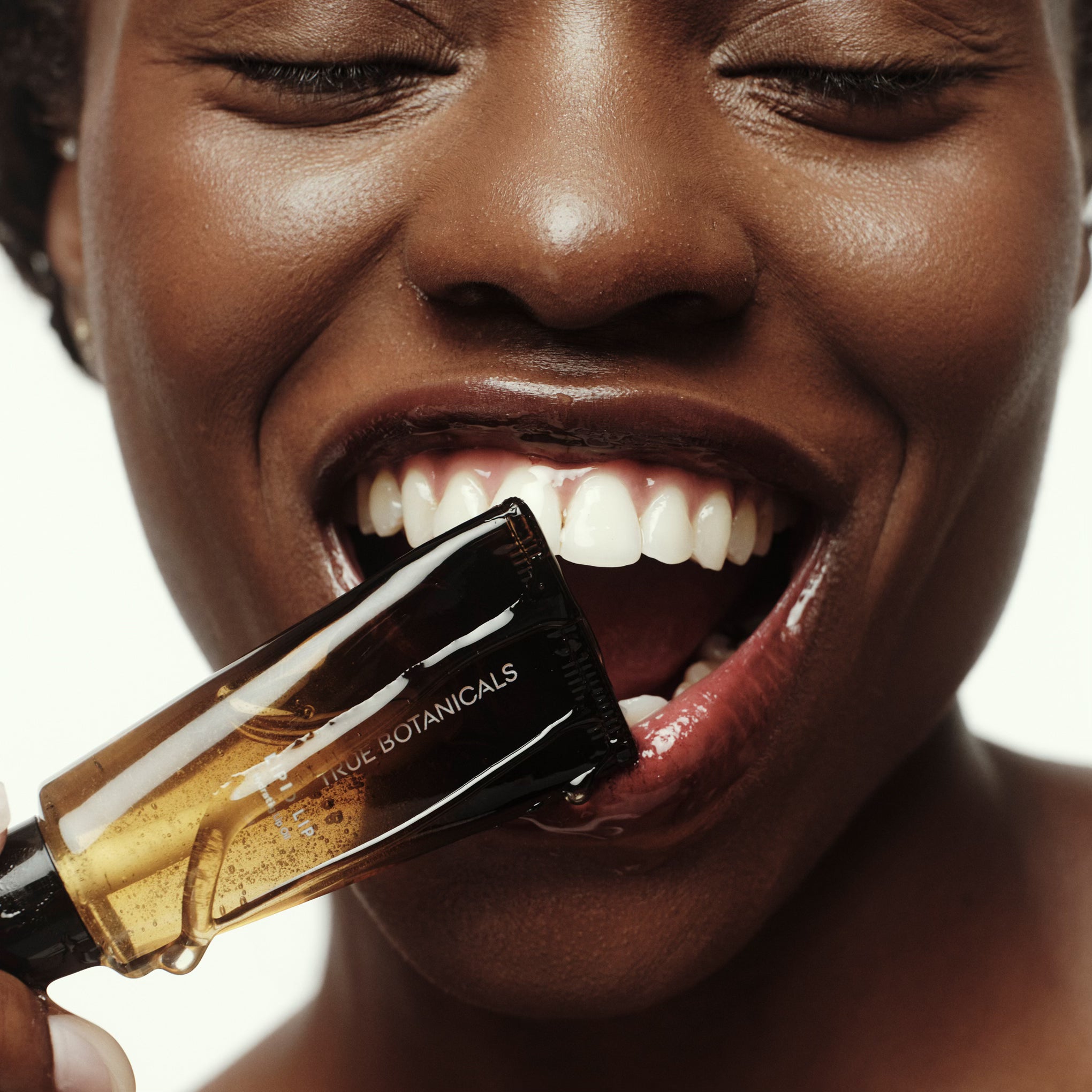 Lipid Lip Hydrating Glossy Oil